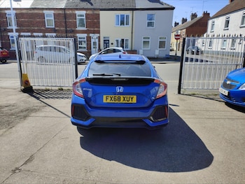 Used Honda Civic 2018 for sale - 78347789: Photo