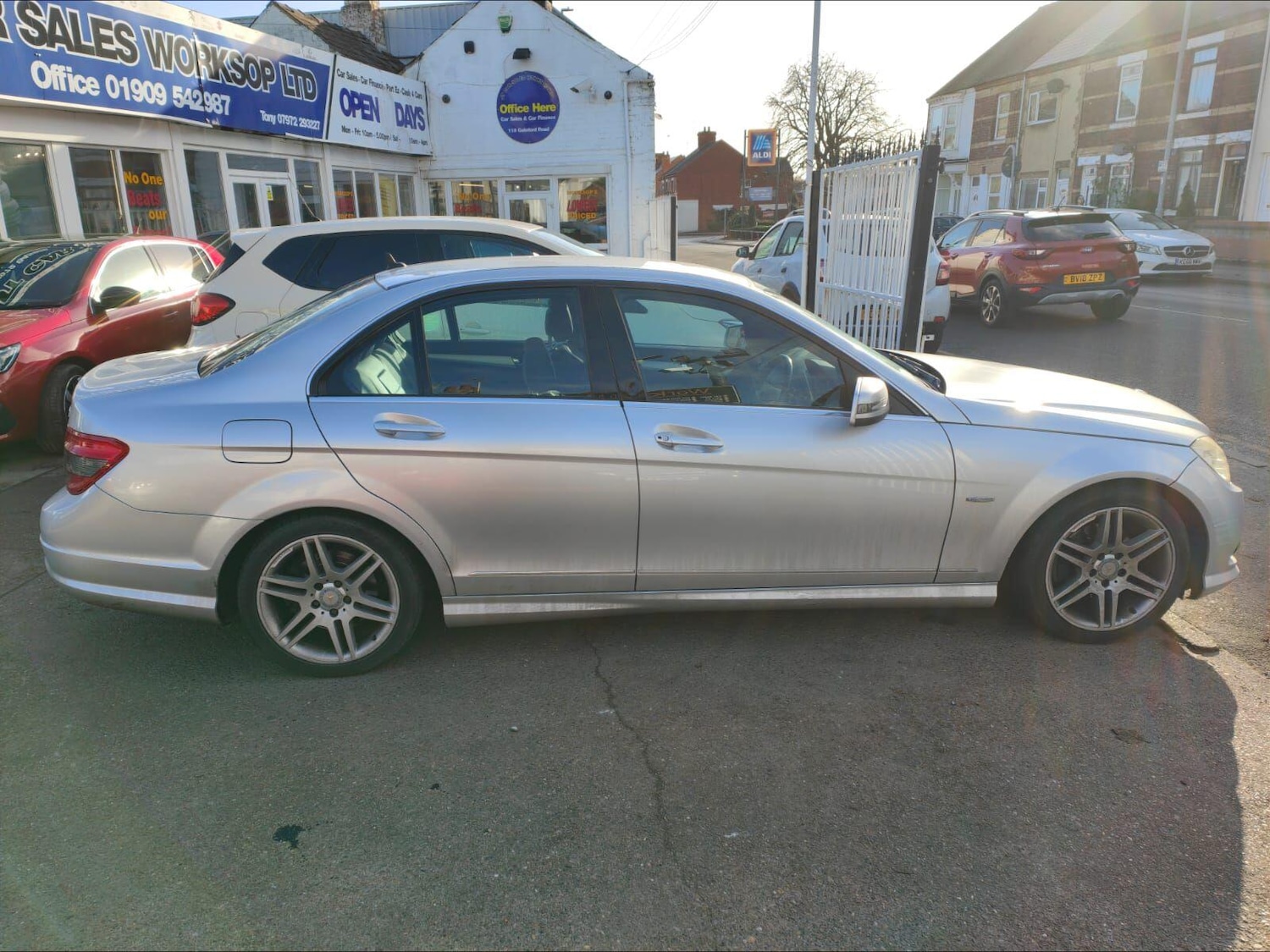 Used Mercedes-Benz C Class 2009 for sale - 76727688: Photo 8