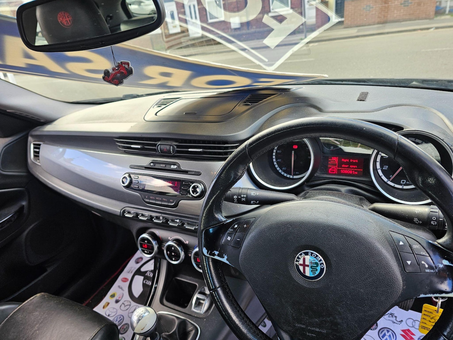 Used Alfa Romeo Giulietta 2010 for sale - 76988592: Photo 18