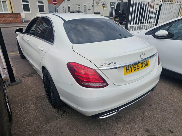 Used Mercedes-Benz C Class 2015 for sale - 75109615: Photo 16