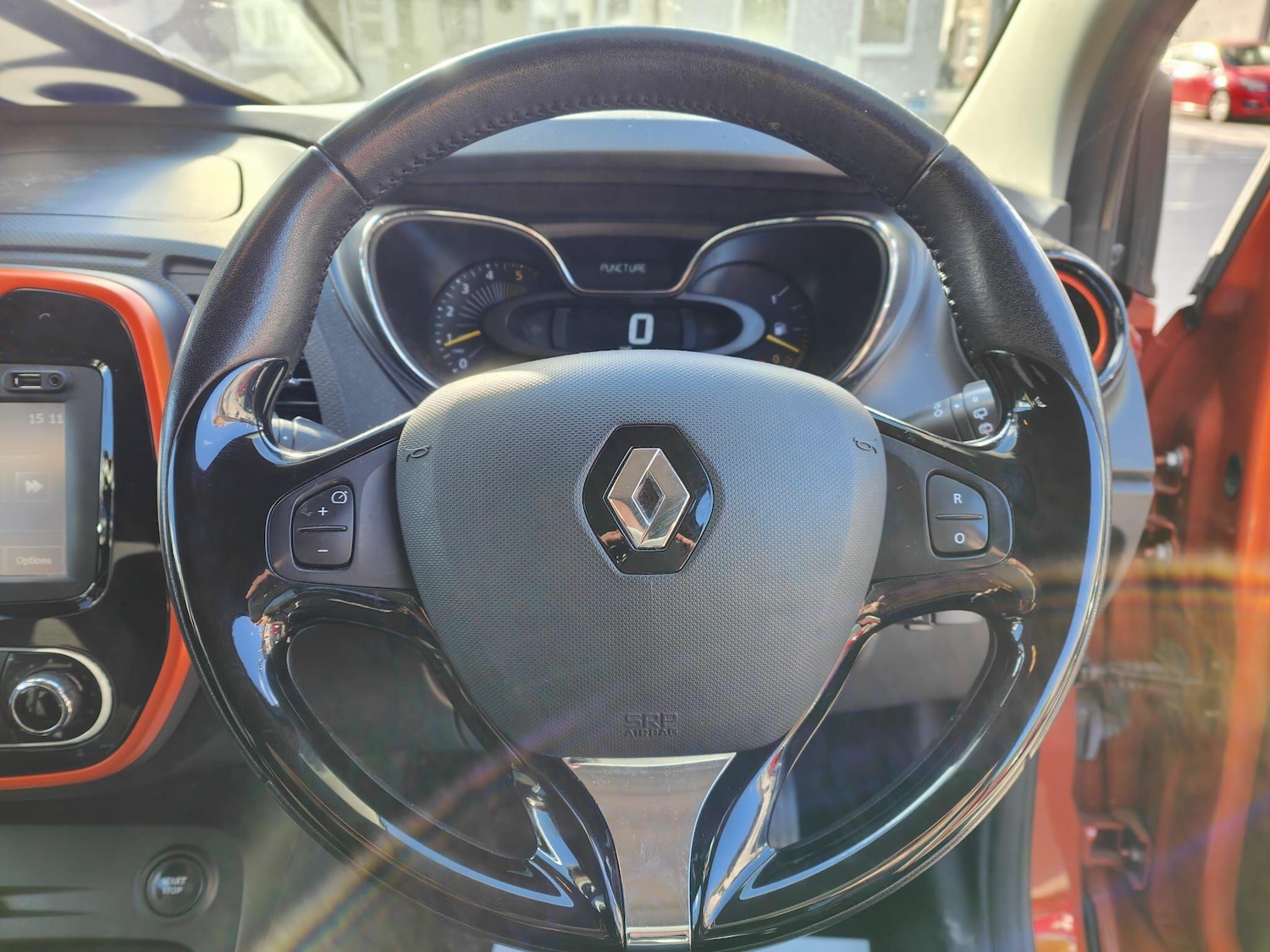 Used Renault Captur 2015 for sale - 76270007: Photo 9