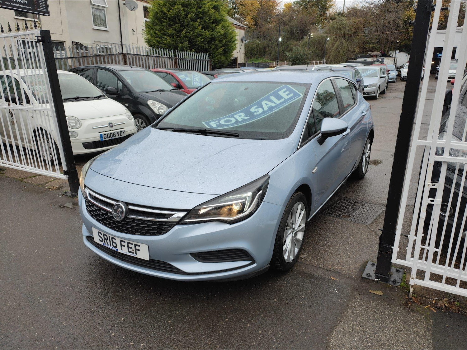 Used Vauxhall Astra 2016 for sale - 76380866: Photo 2