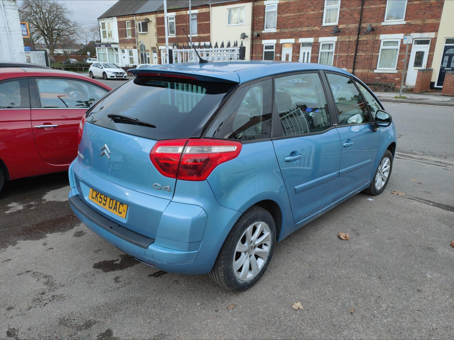 Used Citroen C4 Picasso 2009 for sale - 76607316: Photo 4