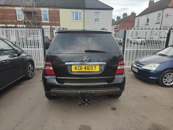 Used Mercedes-Benz M Class 2008 for sale - 76942616: Photo