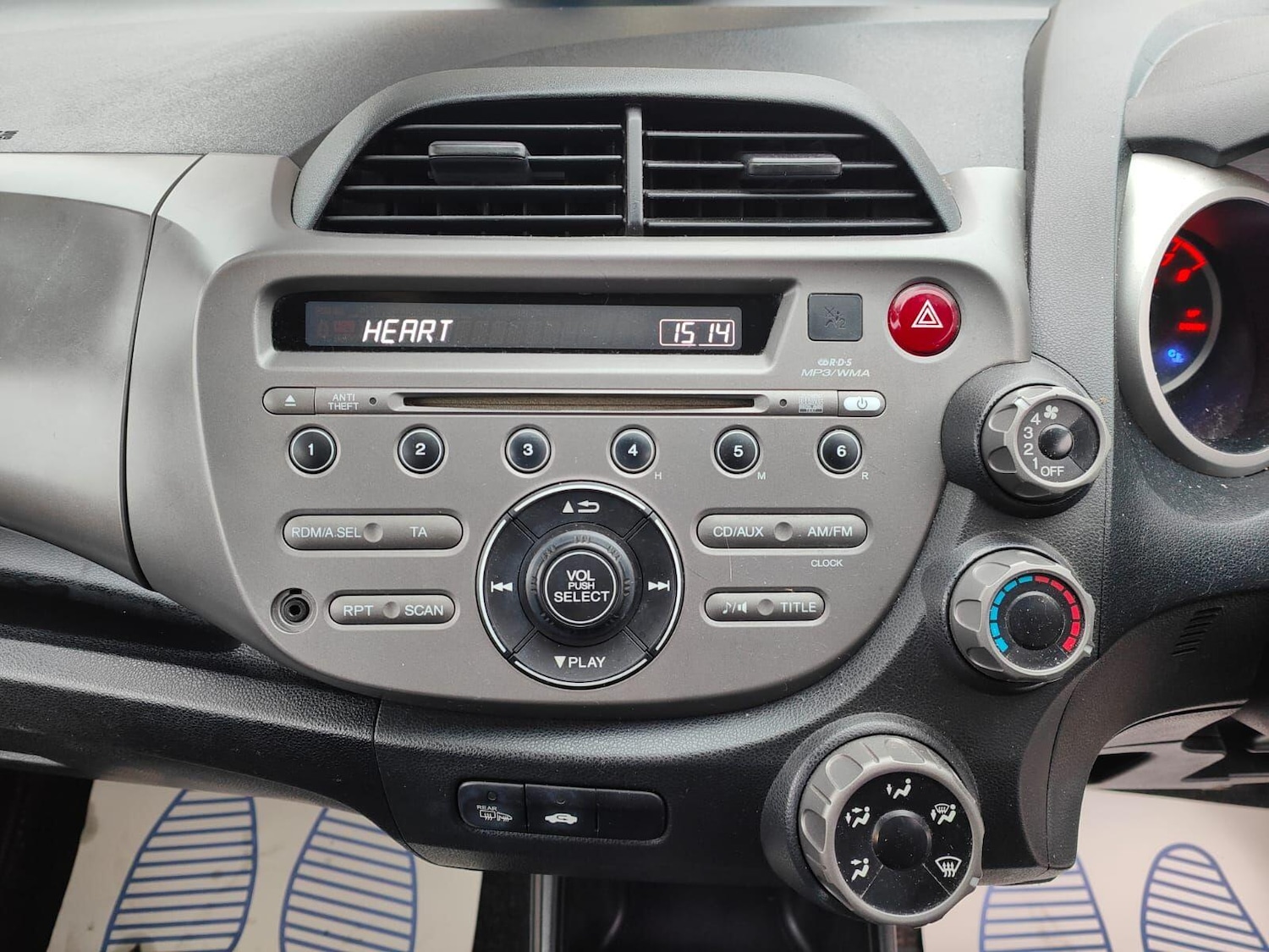 Used Honda Jazz 2010 for sale - 77254038: Photo 12