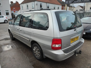 Used Kia Sedona 2005 for sale - 77468165: Photo