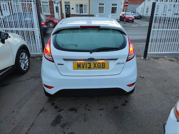 Used Ford Fiesta 2013 for sale - 76759736: Photo