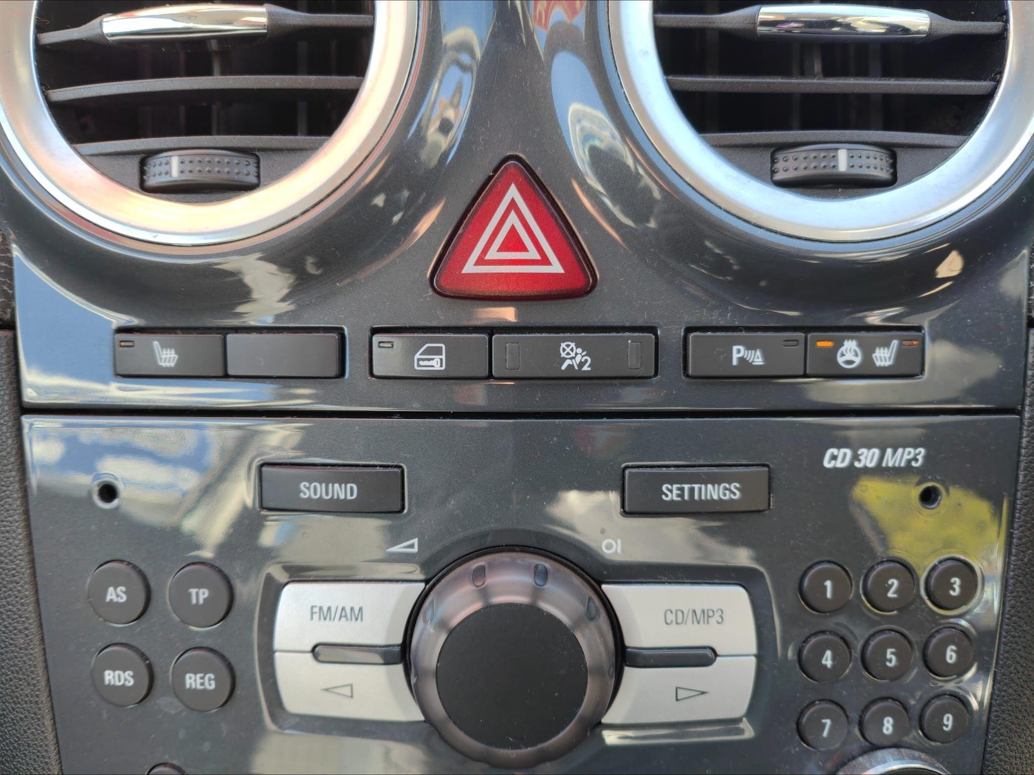 Used Vauxhall Corsa 2012 for sale - 77925065: Photo 14