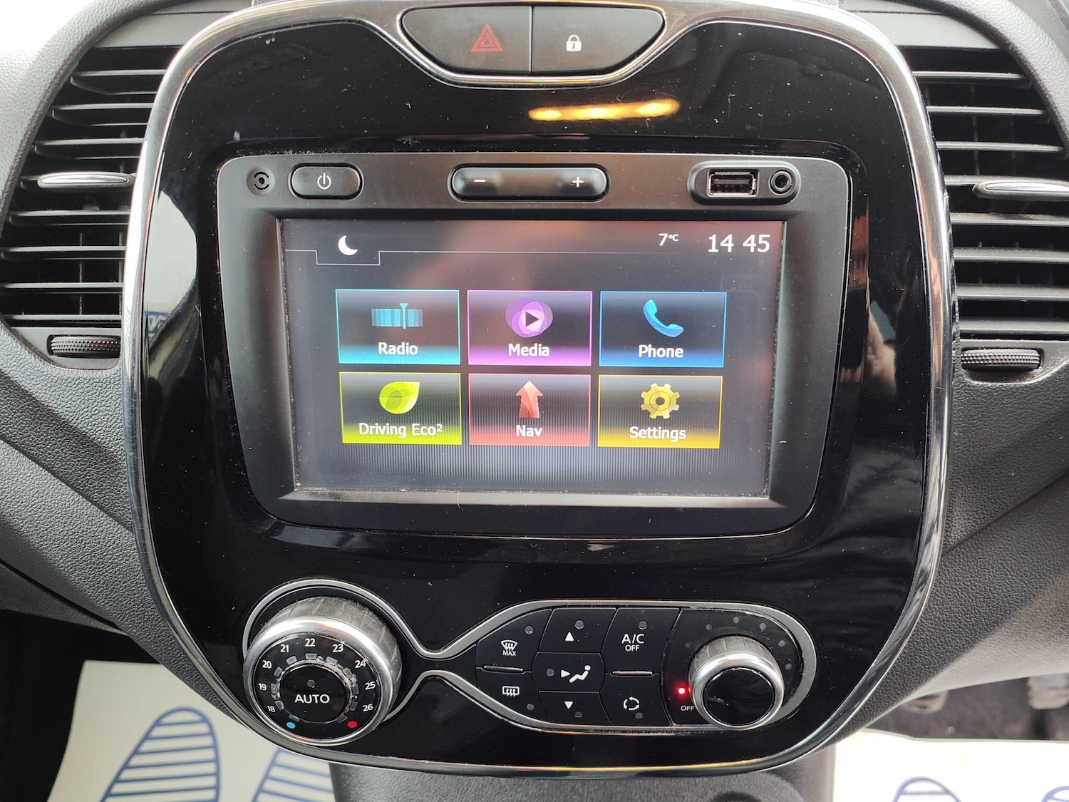 Used Renault Captur 2017 for sale - 76370761: Photo 11