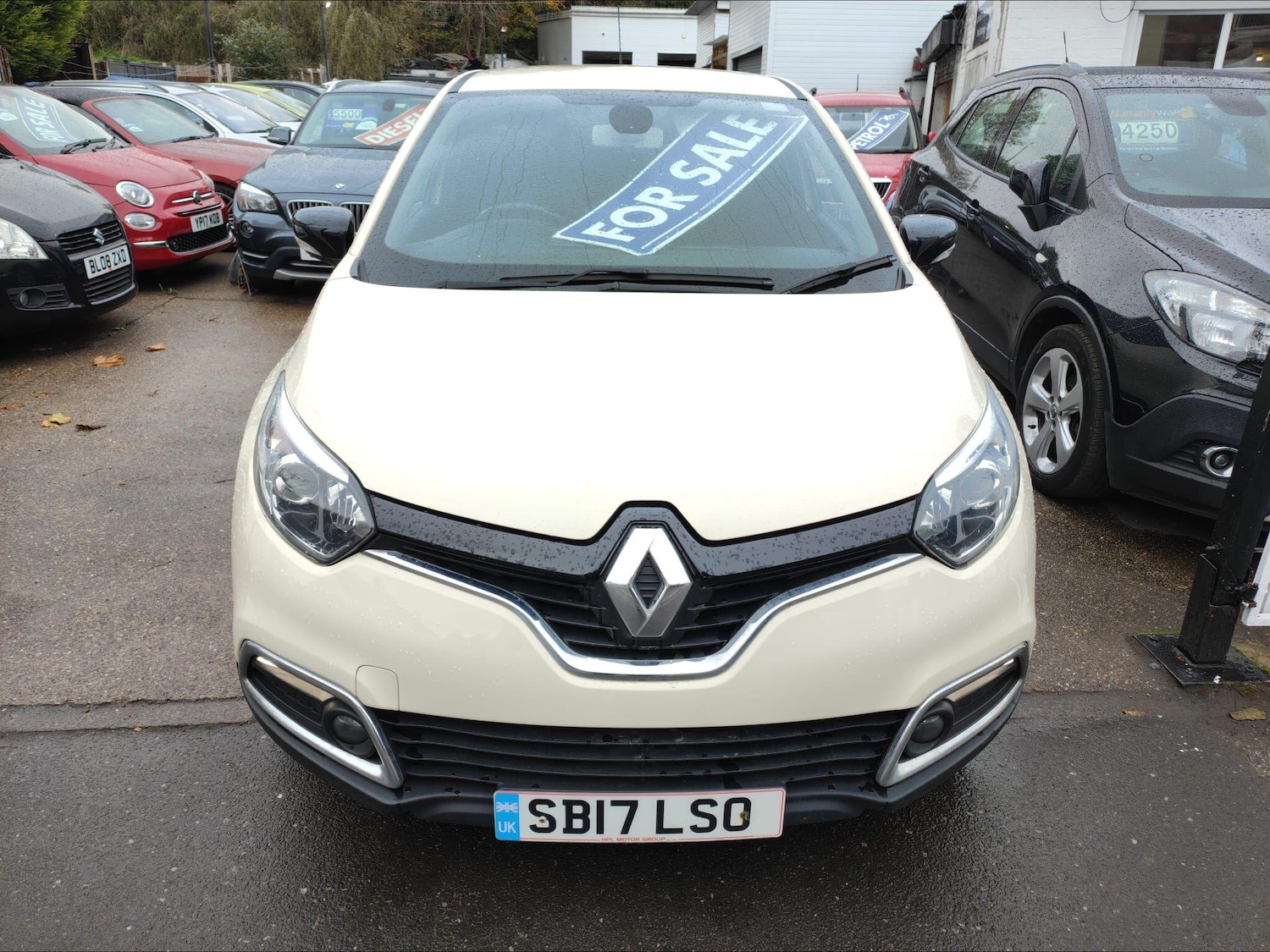 Used Renault Captur 2017 for sale - 76370761: Photo 2