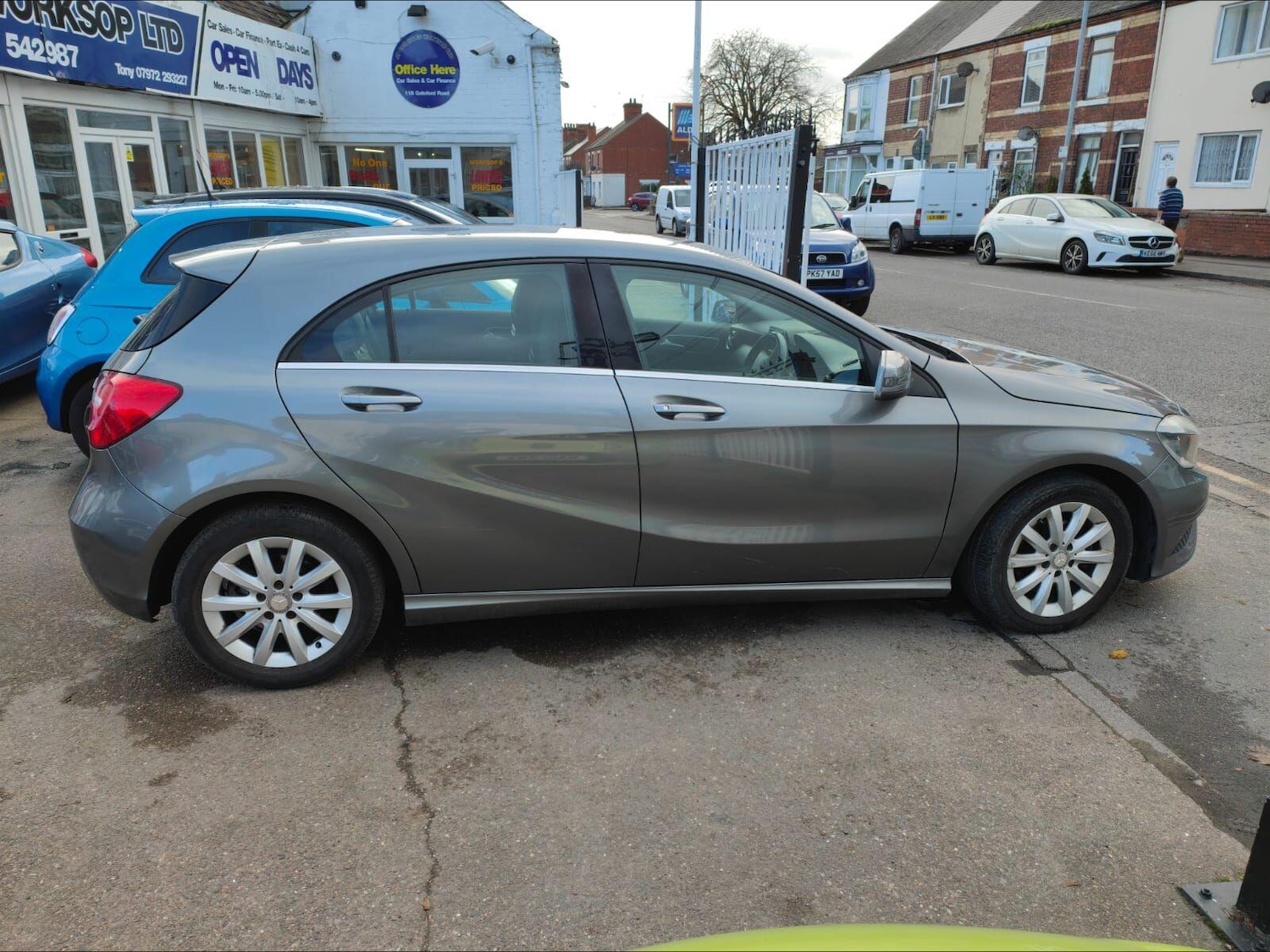 Used Mercedes-Benz A-Class 2013 for sale - 76573121: Photo 6