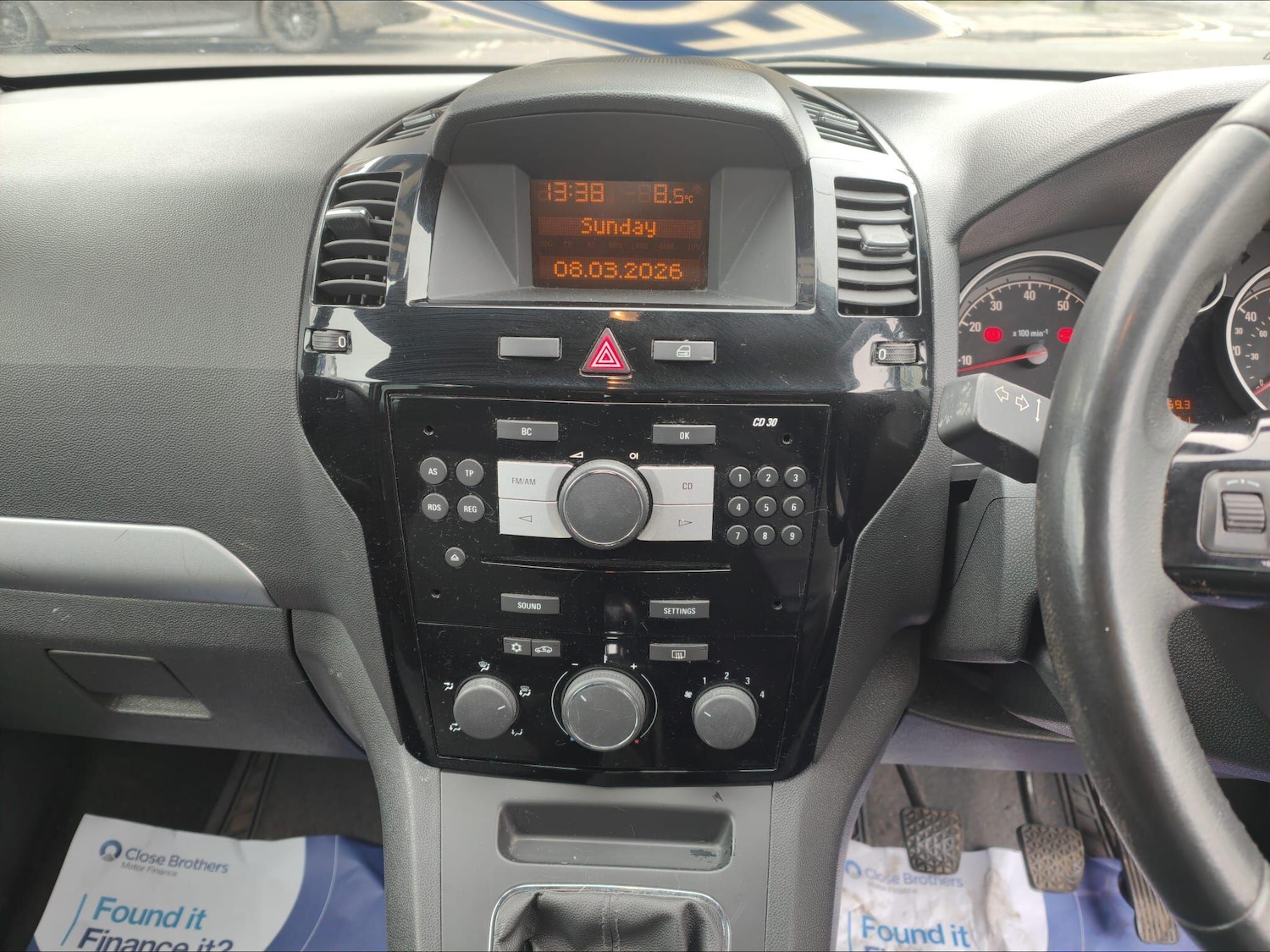 Used Vauxhall Zafira 2011 for sale - 77808266: Photo 13