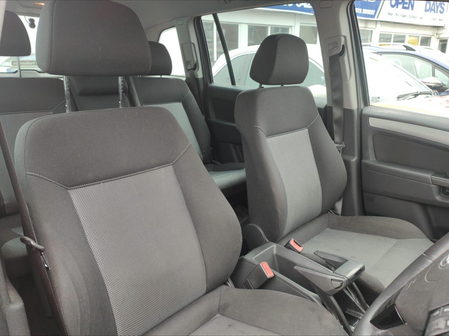 Used Vauxhall Zafira 2011 for sale - 77808266: Photo 6