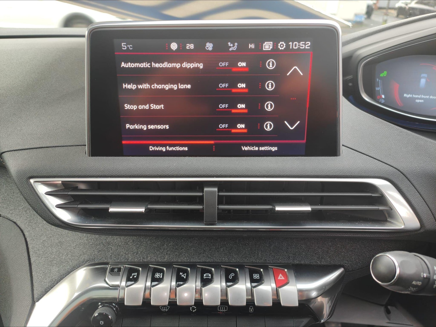 Used Peugeot 3008 2017 for sale - 76926211: Photo 24