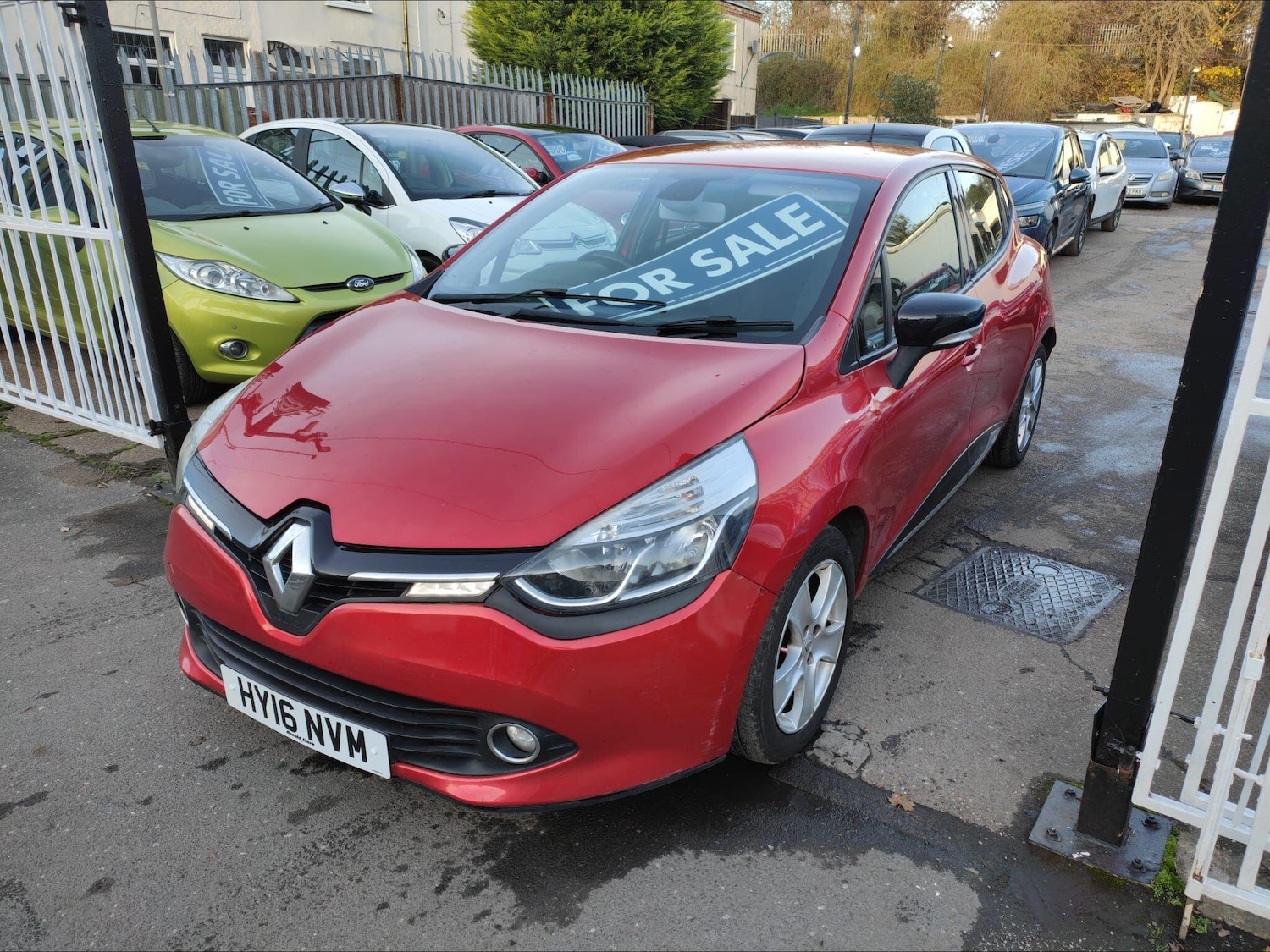 Used Renault Clio 2016 for sale - 76573053: Photo 2