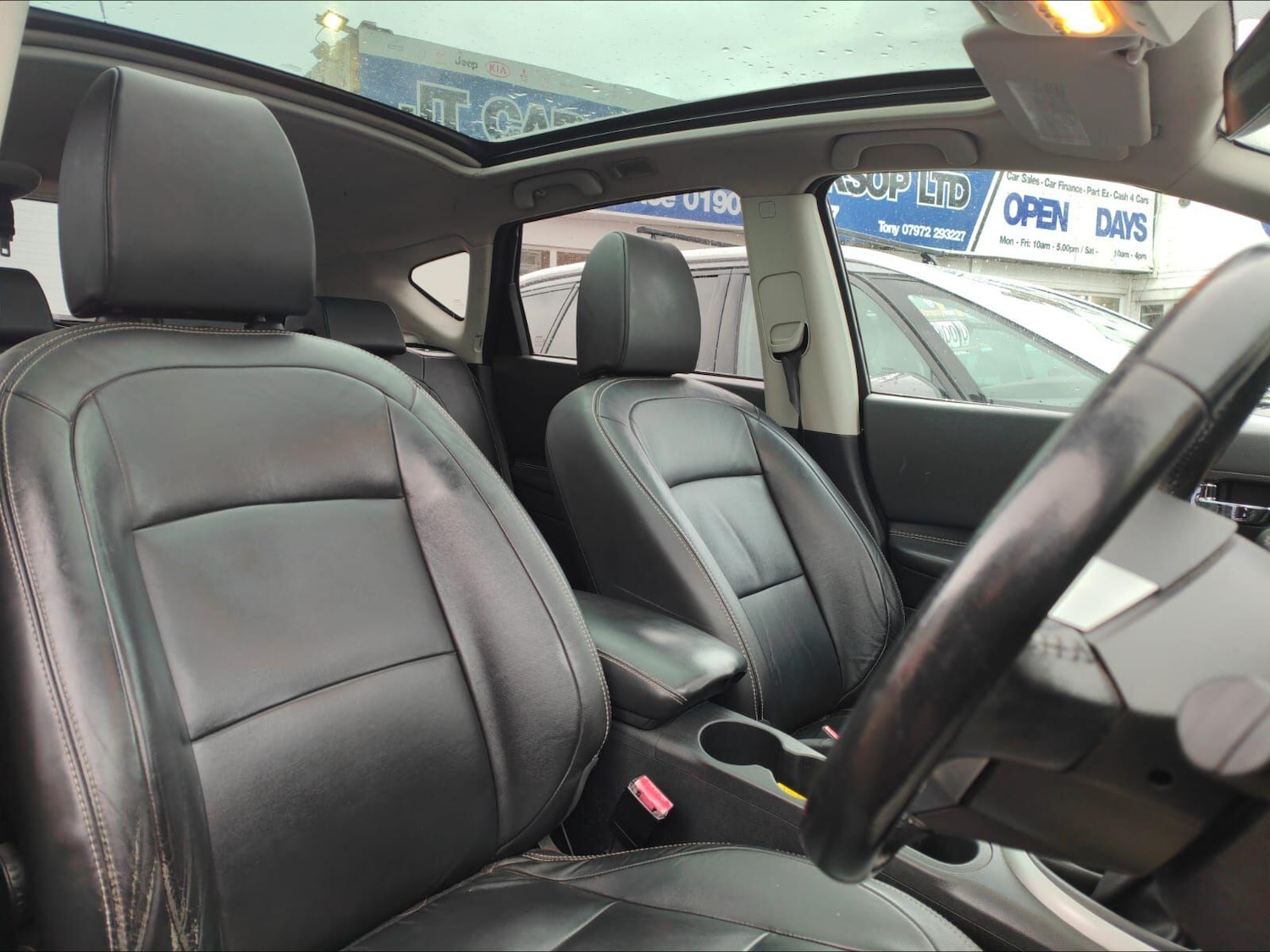 Used Nissan Qashqai 2011 for sale - 76991525: Photo 13