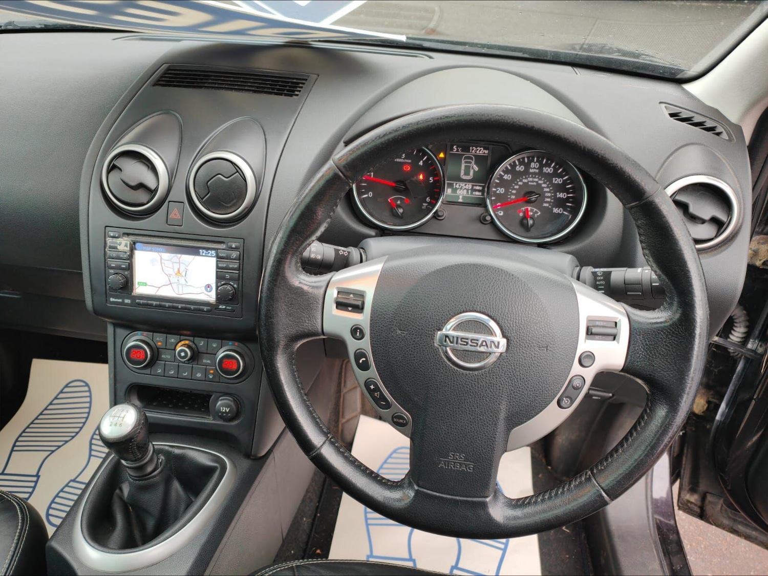 Used Nissan Qashqai 2011 for sale - 76991525: Photo 14