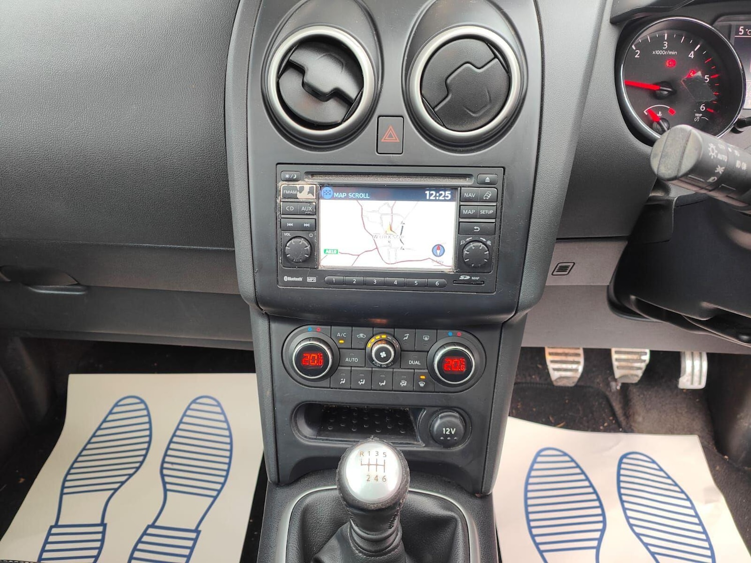 Used Nissan Qashqai 2011 for sale - 76991525: Photo 19