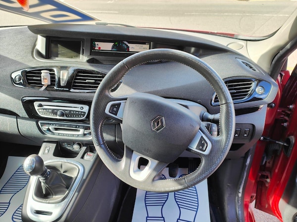 Used Renault Scenic 2012 for sale - 76099335: Photo 16