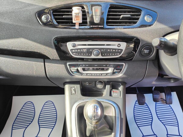 Used Renault Scenic 2012 for sale - 76099335: Photo 18