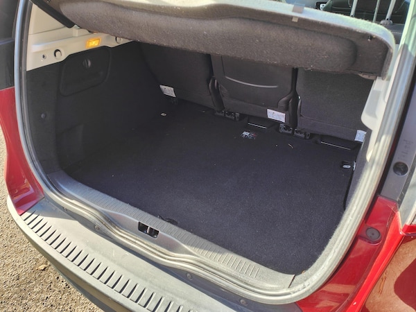 Used Renault Scenic 2012 for sale - 76099335: Photo 21