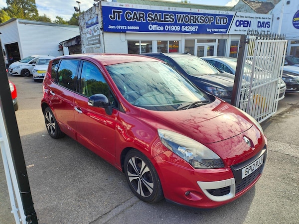Used Renault Scenic 2012 for sale - 76099335: Photo 2