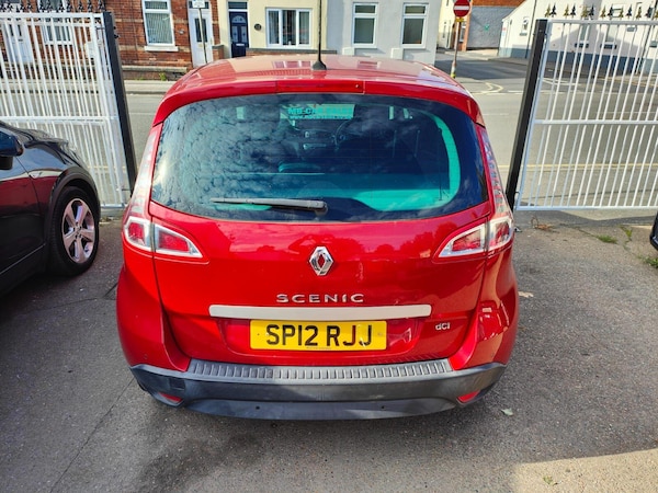Used Renault Scenic 2012 for sale - 76099335: Photo 7