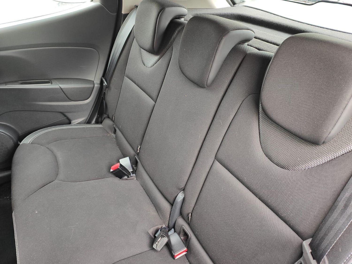 Used Renault Clio 2018 for sale - 76994141: Photo 31