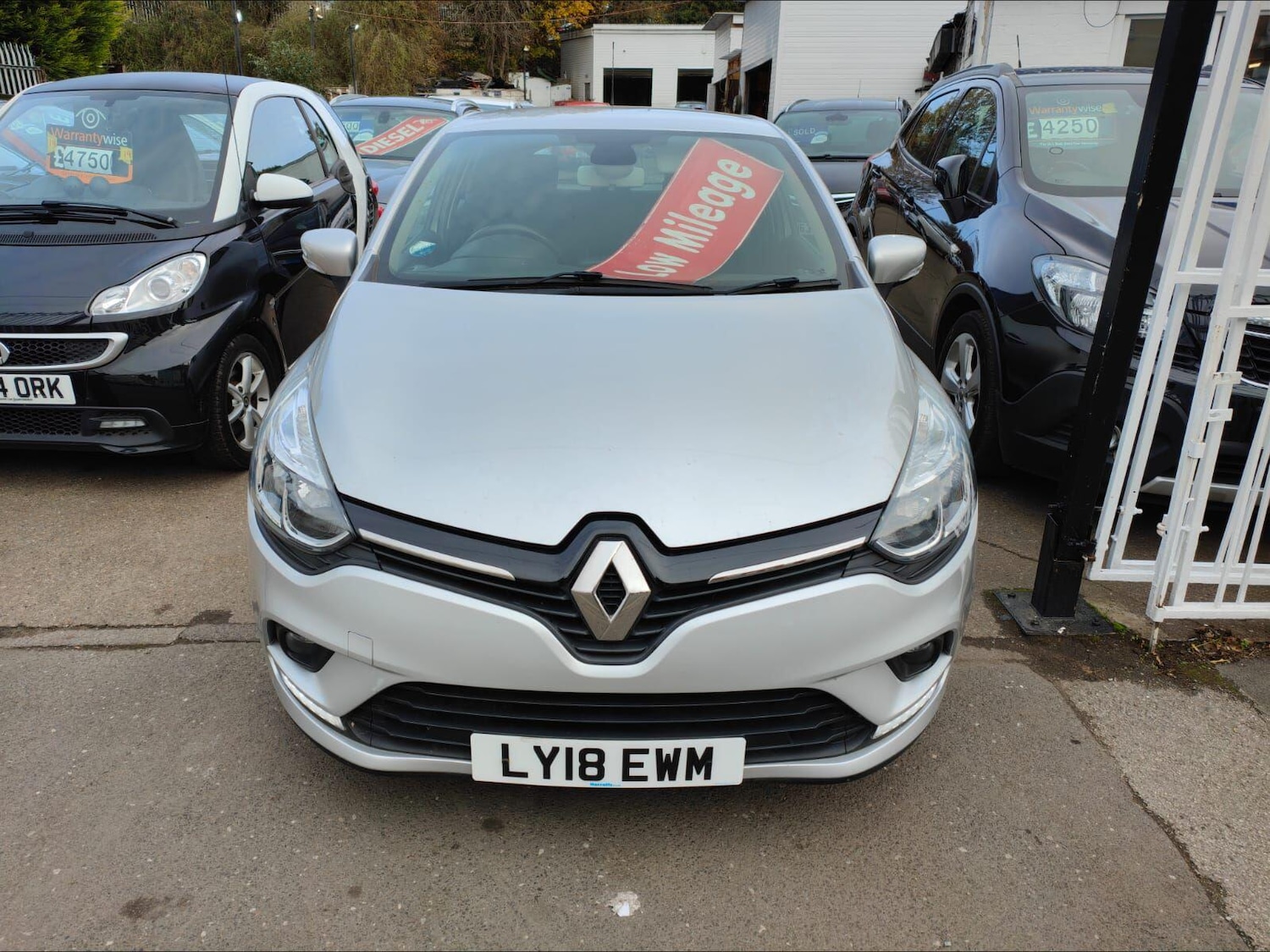 Used Renault Clio 2018 for sale - 76994141: Photo 7