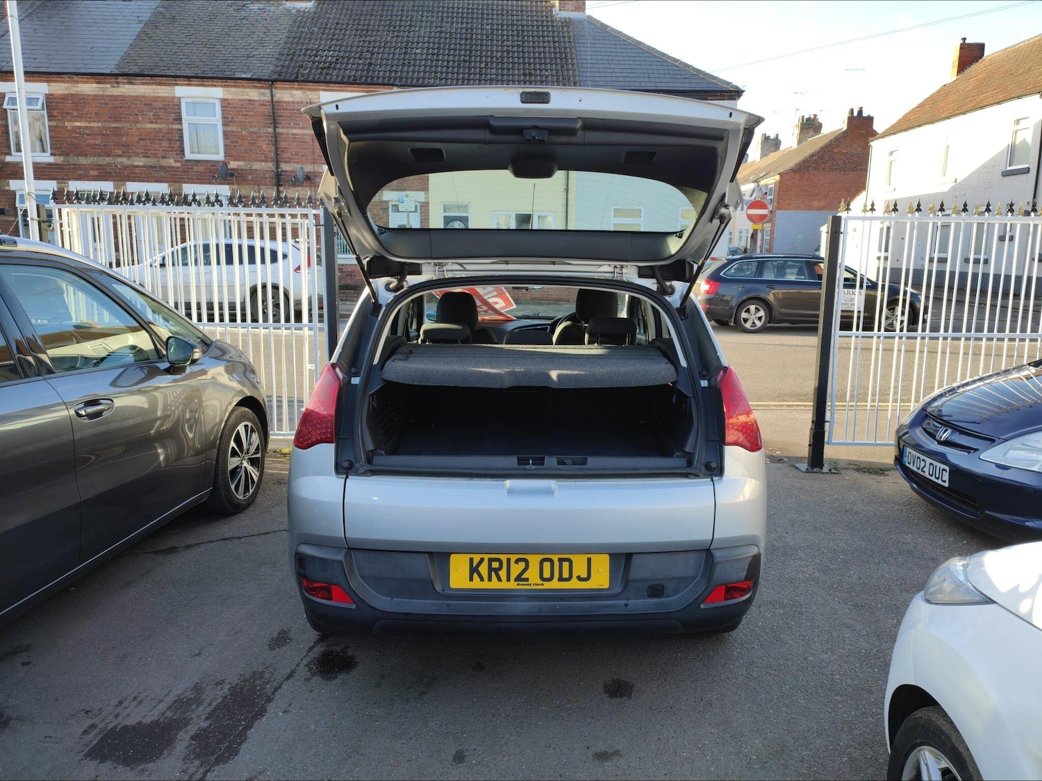 Used Peugeot 3008 2012 for sale - 76899069: Photo 6