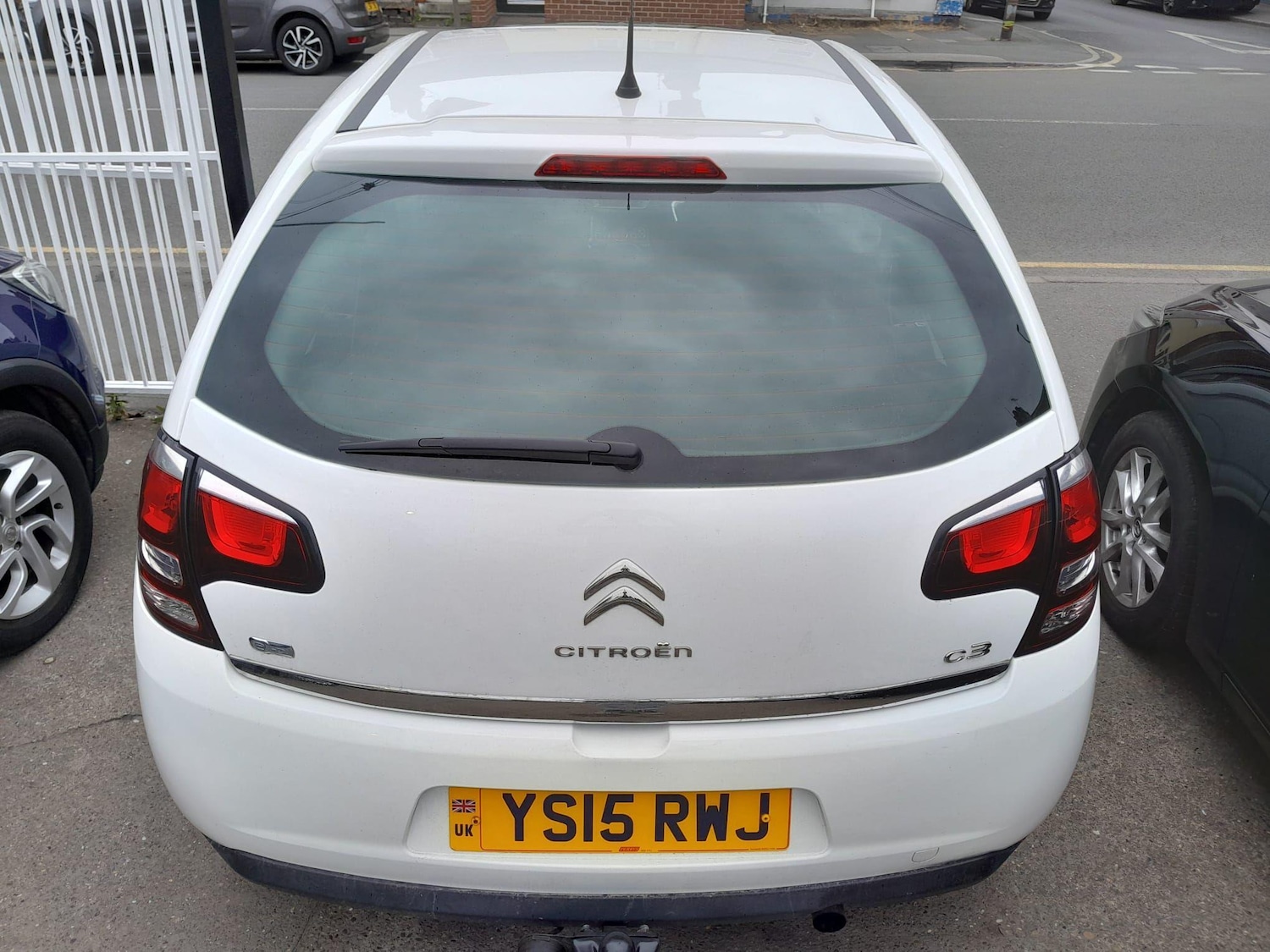 Vehicle 21