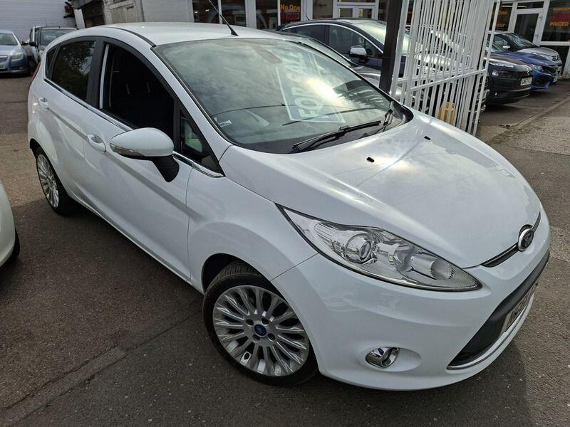 Used Ford Fiesta 2011 for sale - 76485111: Photo 2