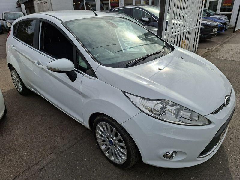 Used Ford Fiesta 2011 for sale - 76485111: Photo 6
