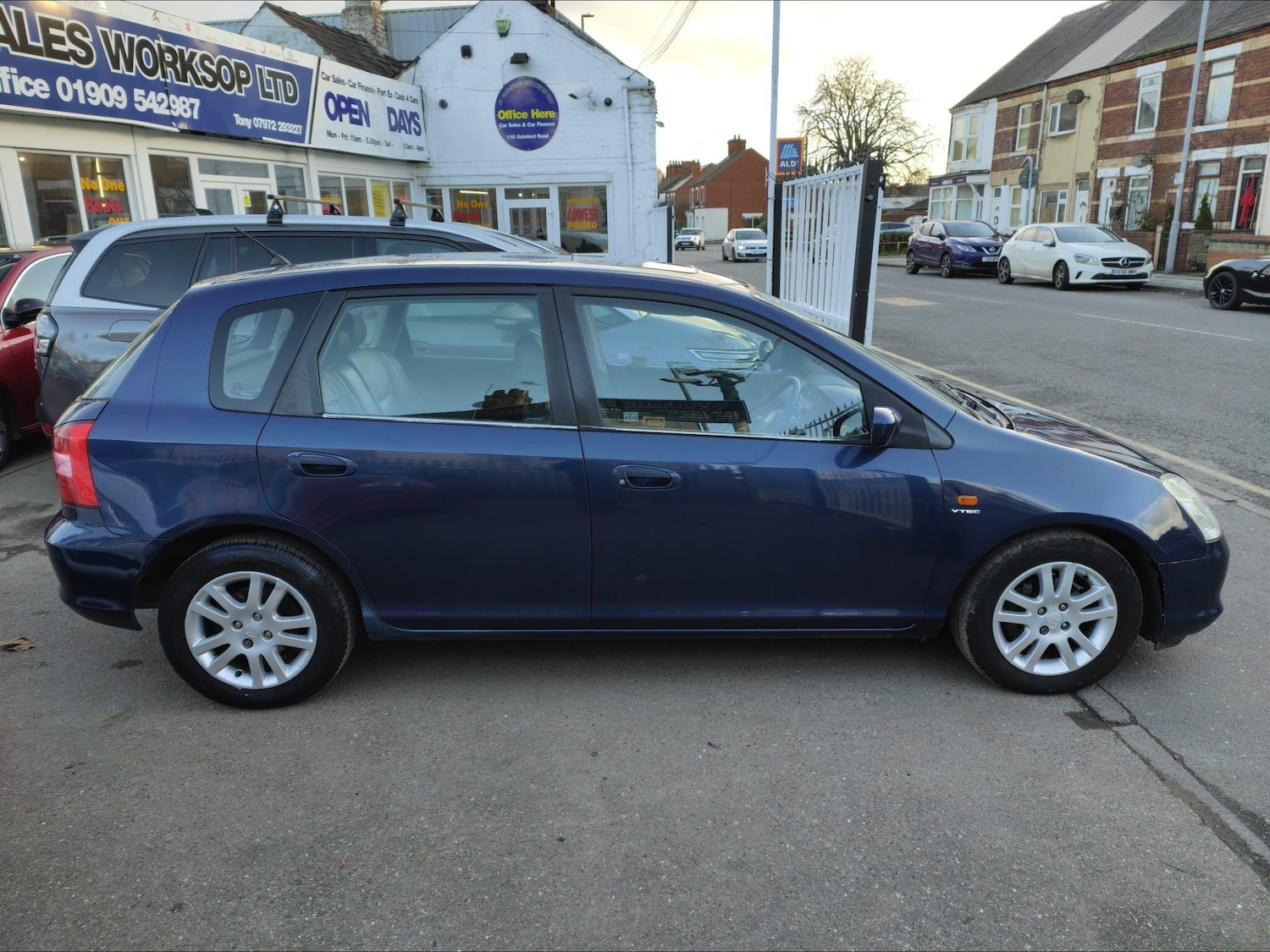 Used Honda Civic 2002 for sale - 76964538: Photo 11