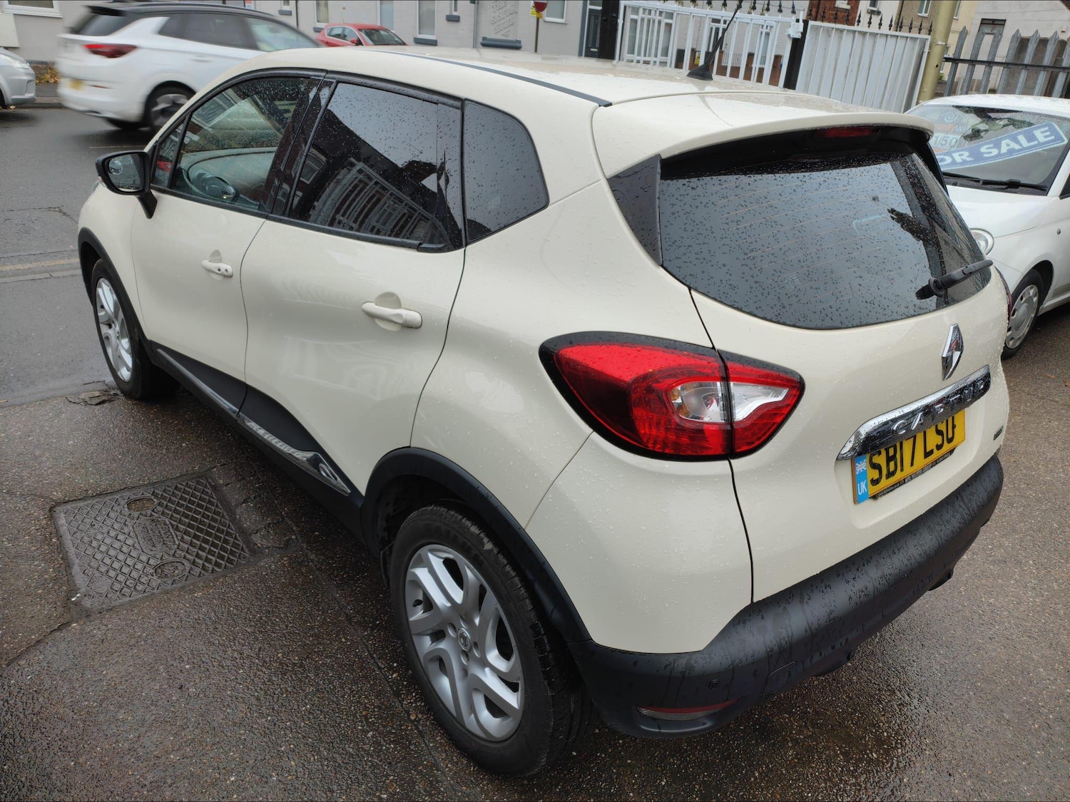 Used Renault Captur 2017 for sale - 76801420: Photo 4