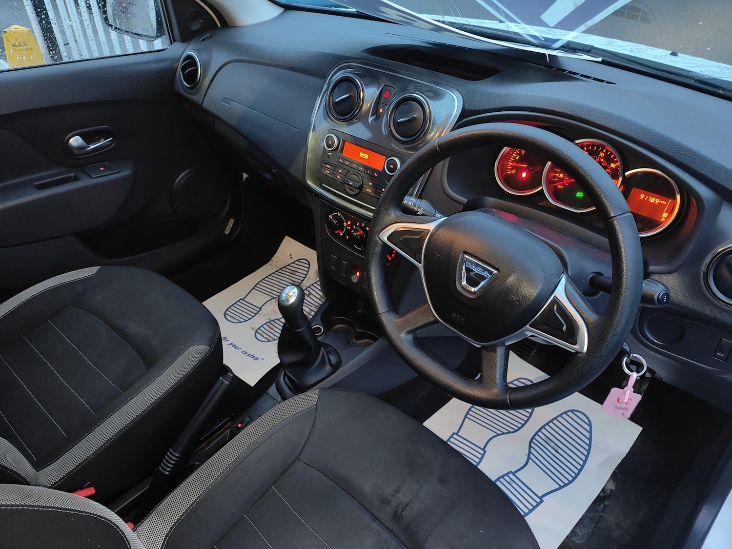 Used Dacia Sandero Stepway 2017 for sale - 77166680: Photo 12