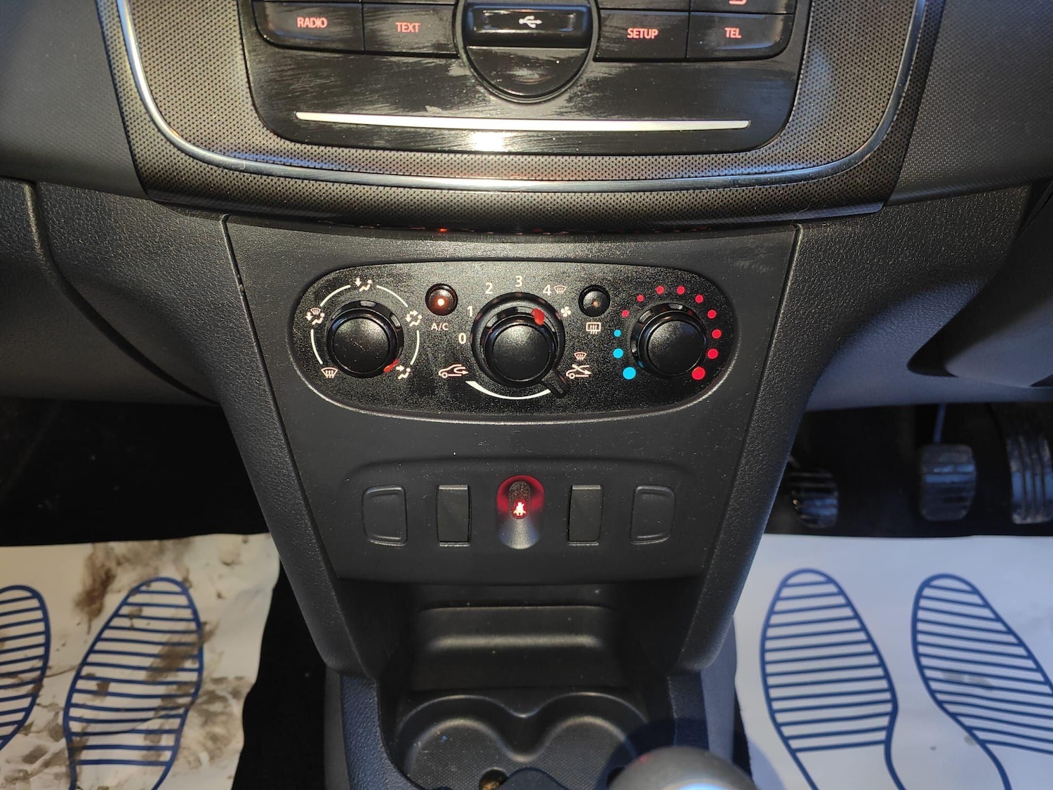 Used Dacia Sandero Stepway 2017 for sale - 77166680: Photo 16