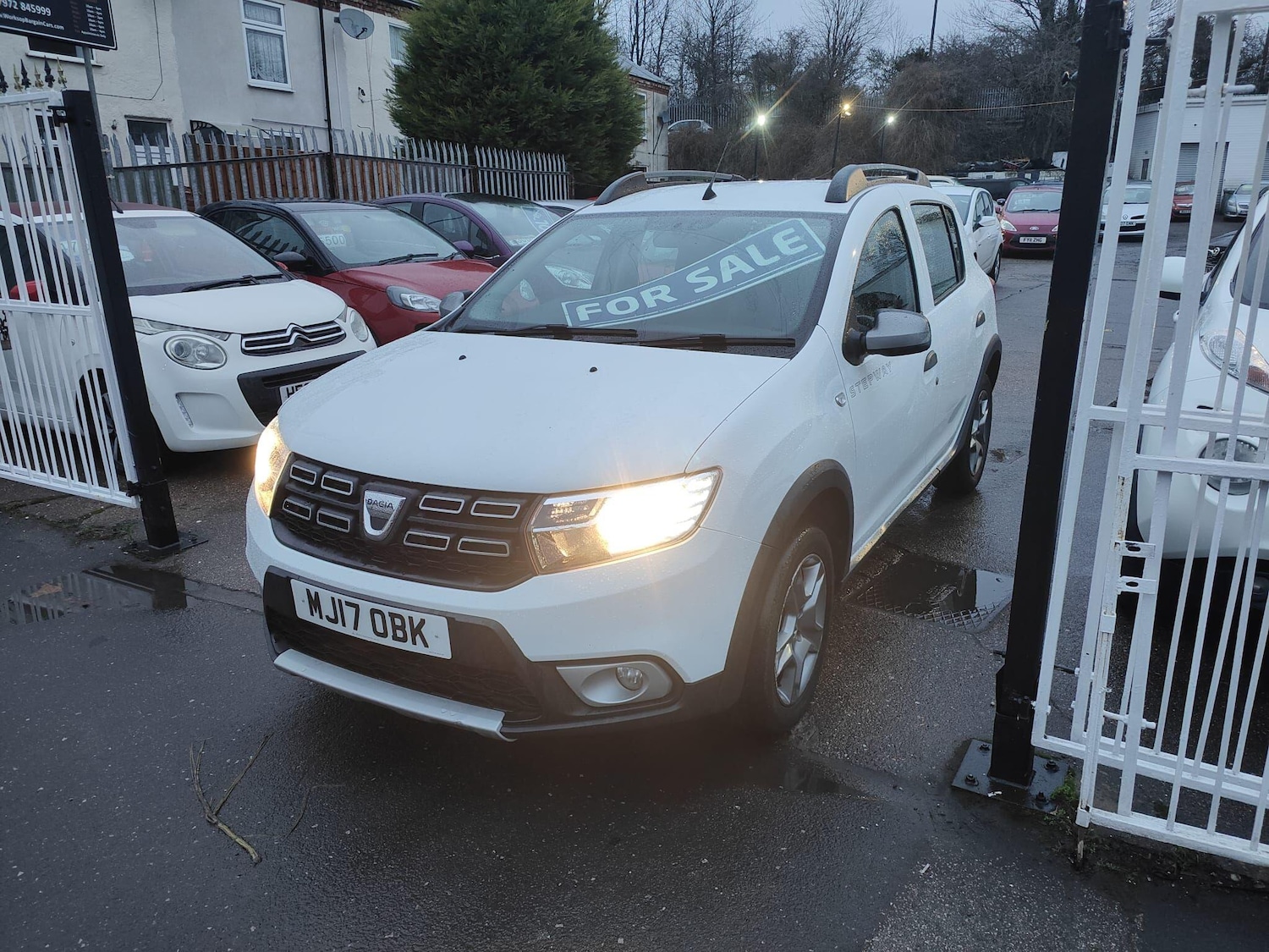 Used Dacia Sandero Stepway 2017 for sale - 77166680: Photo 3