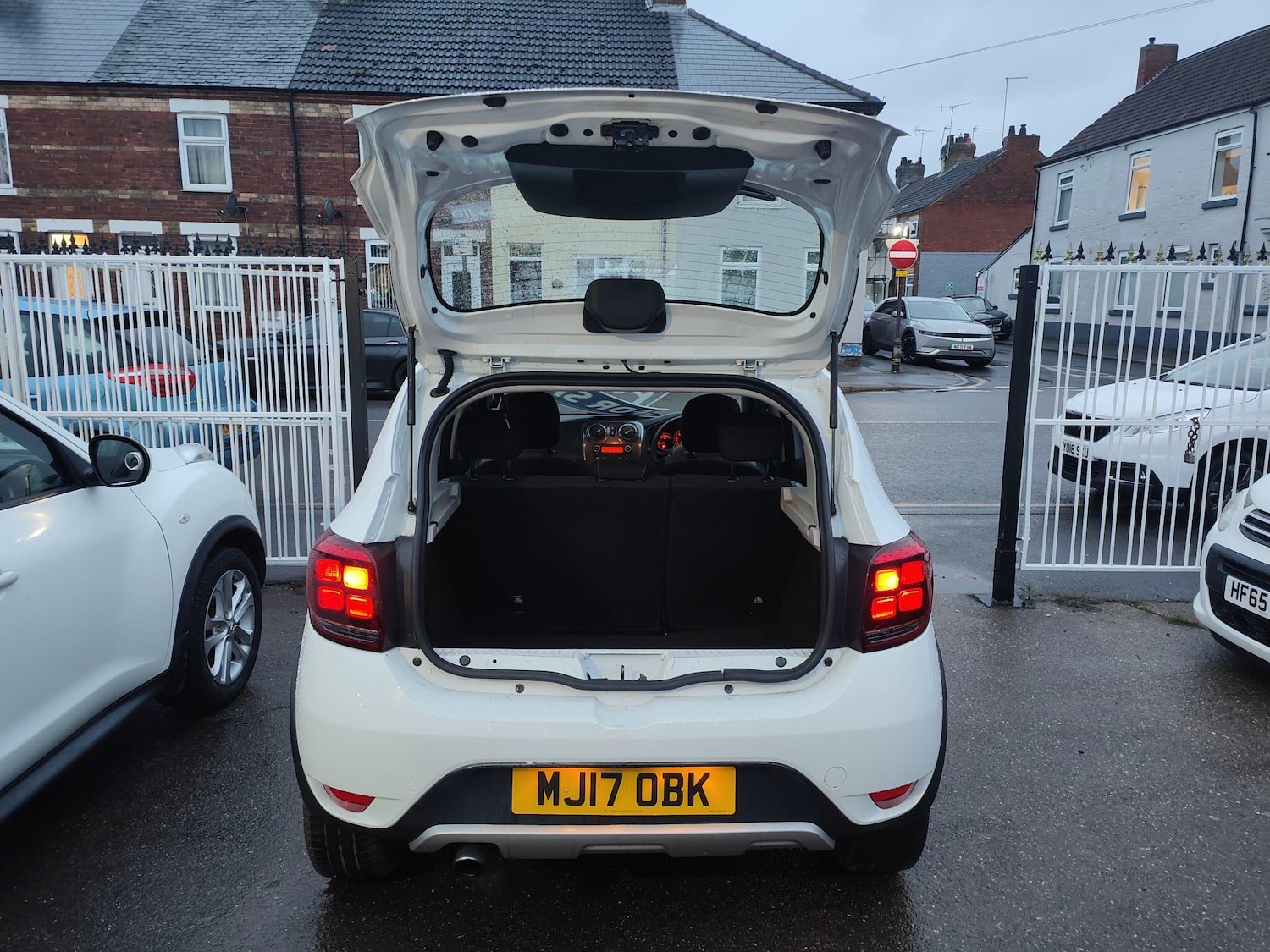 Used Dacia Sandero Stepway 2017 for sale - 77166680: Photo 5