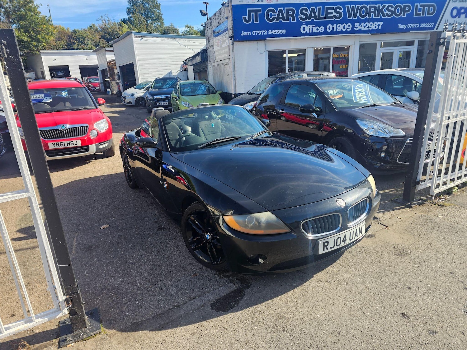 Used BMW Z4 2004 for sale - 76988597: Photo 2