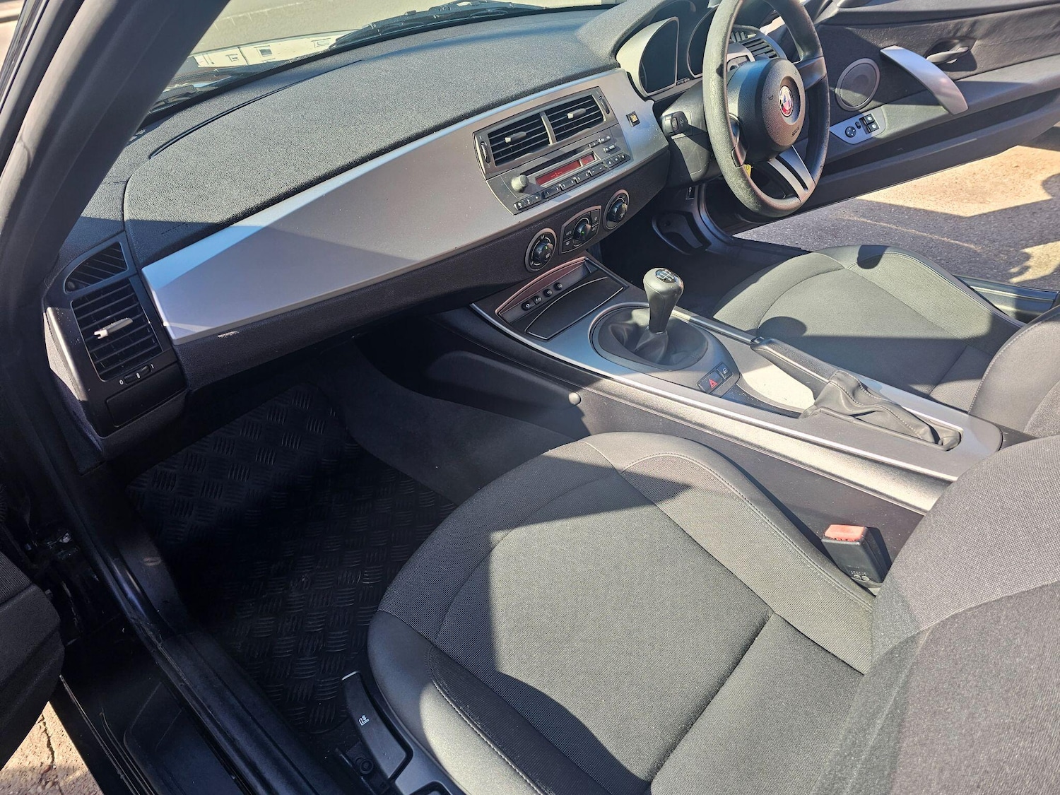 Used BMW Z4 2004 for sale - 76988597: Photo 24