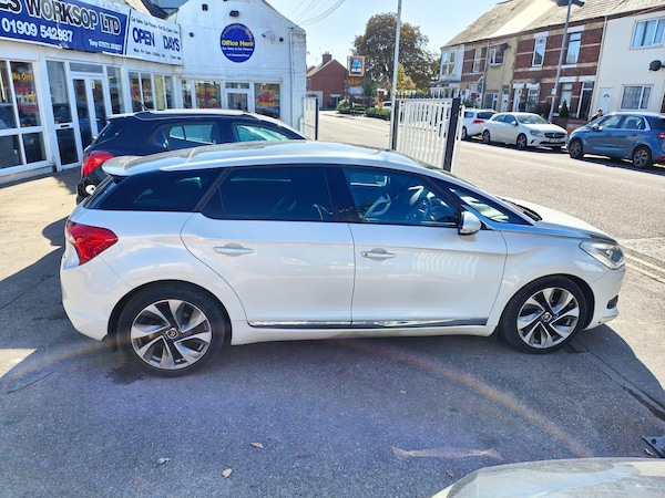 Used Citroen DS5 2012 for sale - 76175438: Photo 5
