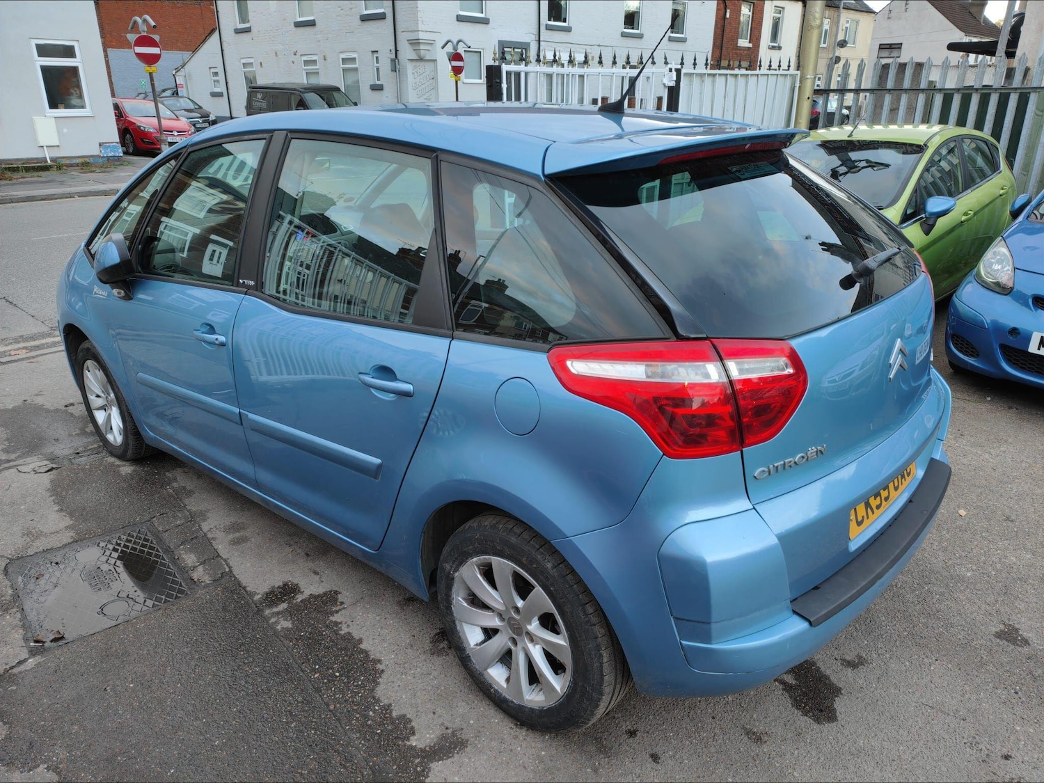 Used Citroen C4 Picasso 2009 for sale - 76990137: Photo 3