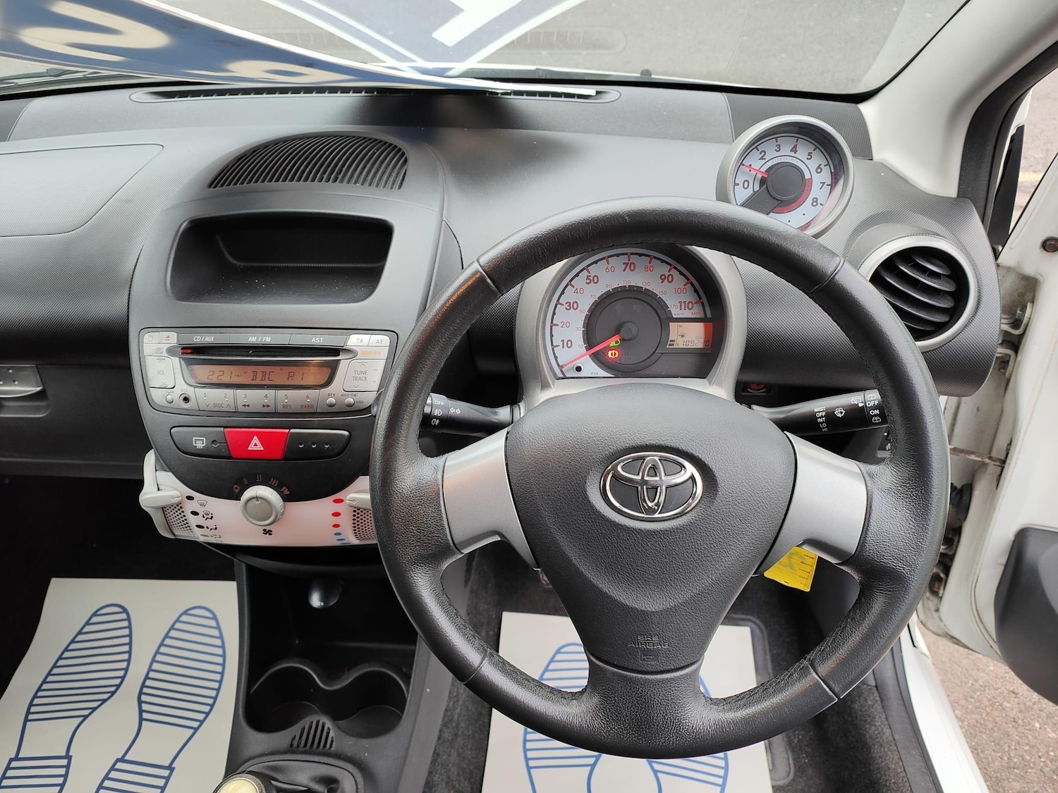 Used Toyota AYGO 2012 for sale - 76607914: Photo 15