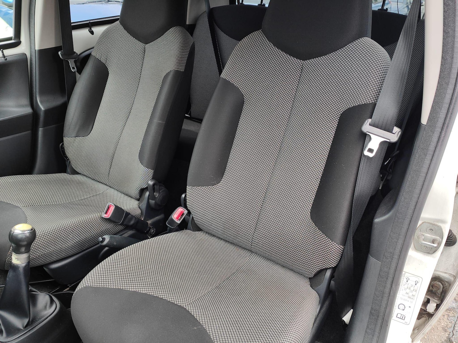 Used Toyota AYGO 2012 for sale - 76607914: Photo 18