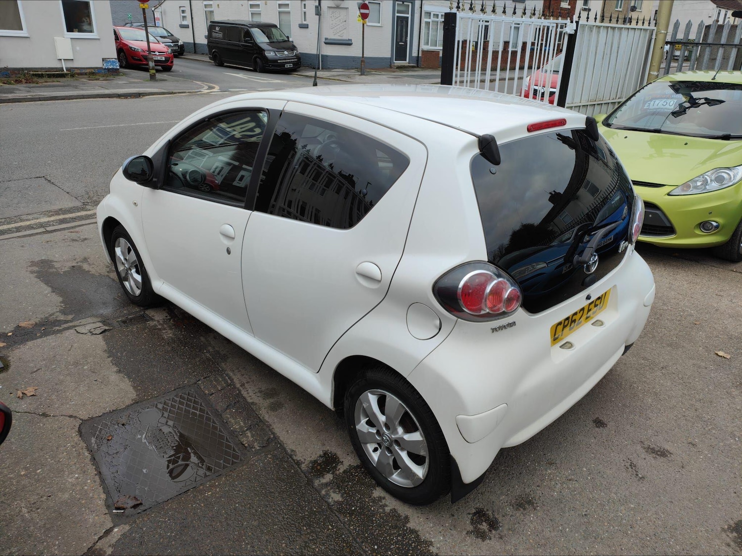 Used Toyota AYGO 2012 for sale - 76607914: Photo 4