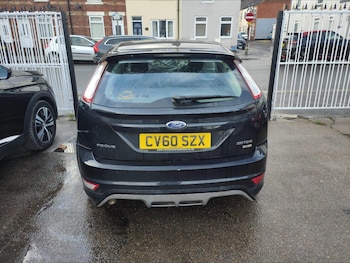 Used Ford Focus 2010 for sale - 76714991: Photo