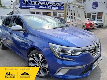 Used Renault Megane 2018 for sale - 75657538: Photo