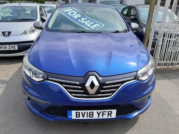 Used Renault Megane 2018 for sale - 75657538: Photo