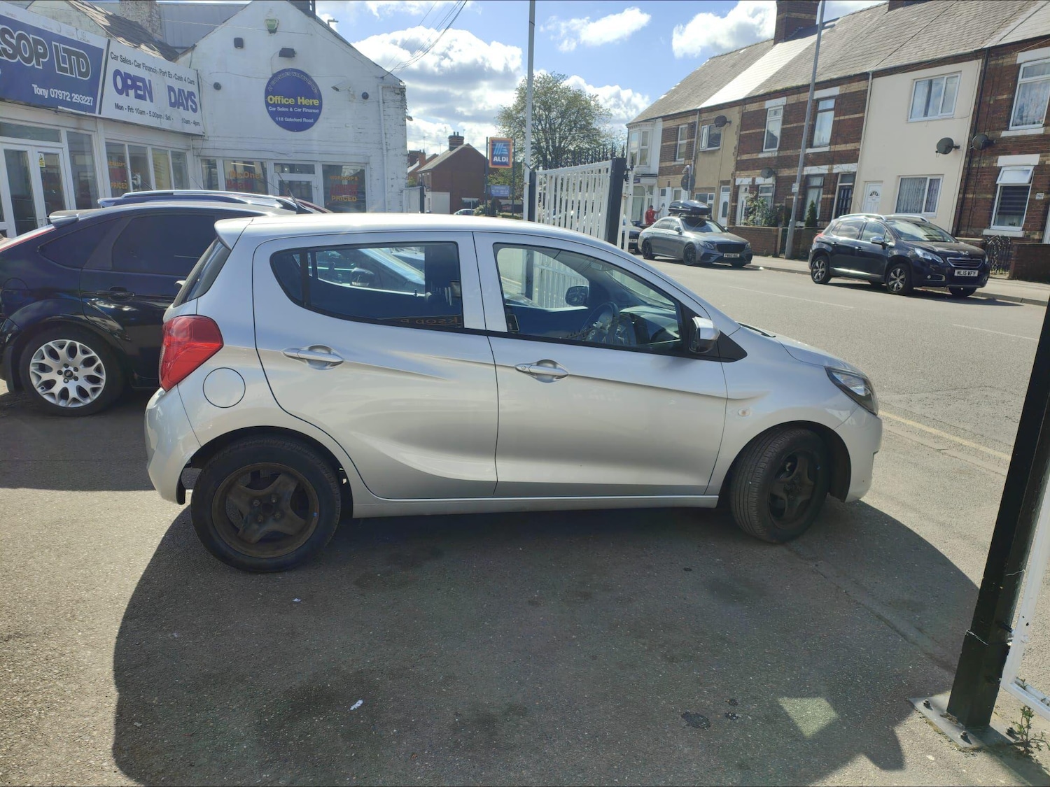 Used Vauxhall Viva 2016 for sale - 78147867: Photo 3
